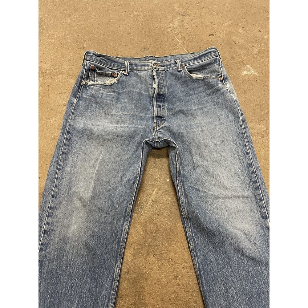 Levis 501 Jeans Mens 36x29 Light Wash Blue Straight Leg Button Fly Distressed - Picture 4 of 16
